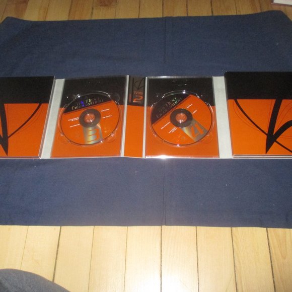 Star Trek The Next Generation The Complete Second Season (DVD, 2002, 7-Disc Set) - Picture 6 of 8